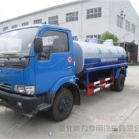 东风康霸6吨洒水车_冲洗路面的车