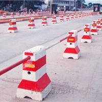 阳江交通工程防撞隔离墩PE隔离墩 公路图纸规划