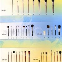 各种化妆刷，油画笔